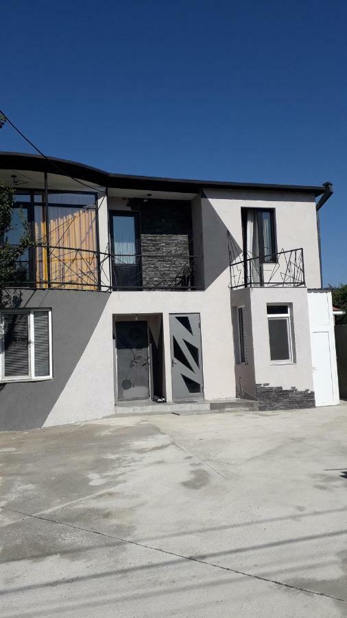 טביליסי Guesthouse Kado מראה חיצוני תמונה