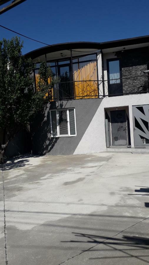 טביליסי Guesthouse Kado מראה חיצוני תמונה